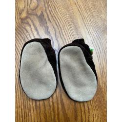 Leather cupcake baby shoes size 6-12 months