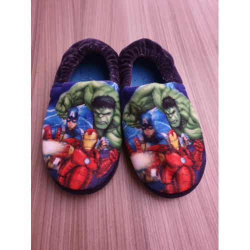 Slippers size 12/13