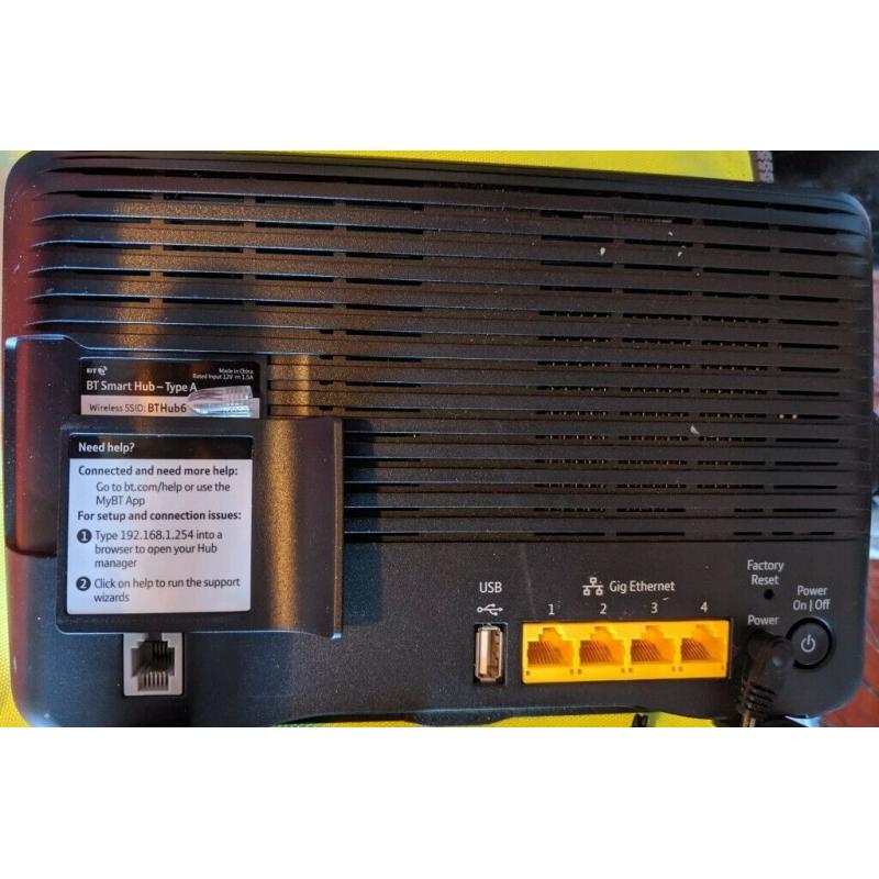 BT Smart Hub Type A Home Hub 6 - Internet Router, Dual band wifi 2.4 + 5 GHz ac