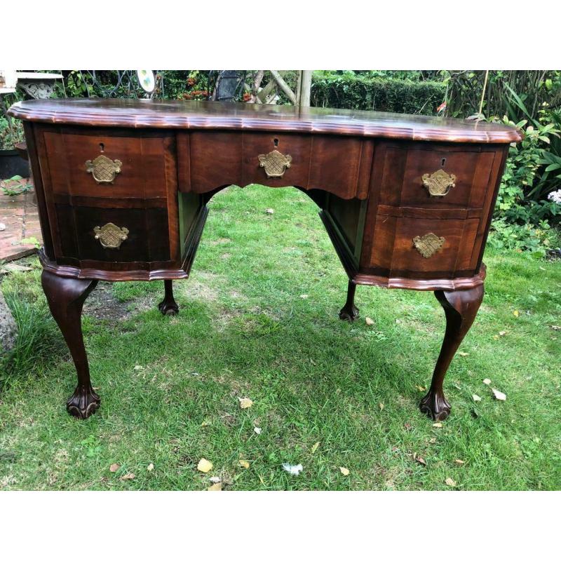 Beautiful Antique Victorian rare ?African Stinkwood? dressing table or desk