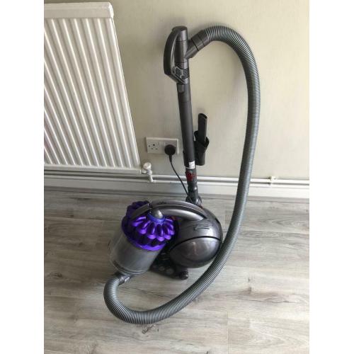 Dyson hoover DC32 Animal