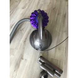 Dyson hoover DC32 Animal