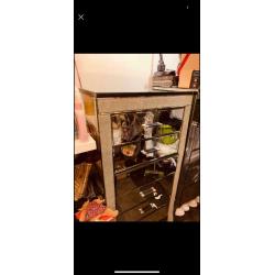 MIRROR CHESTER DRAWS WITH JEWELLERY BOX