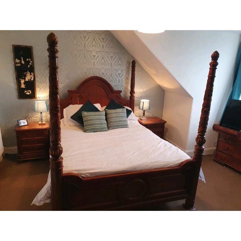 SOLD - King size 4 poster bed + 2 x bedside tables
