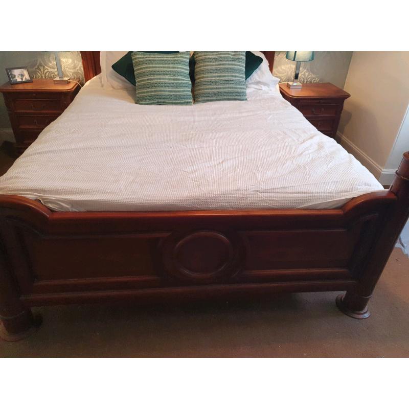 SOLD - King size 4 poster bed + 2 x bedside tables