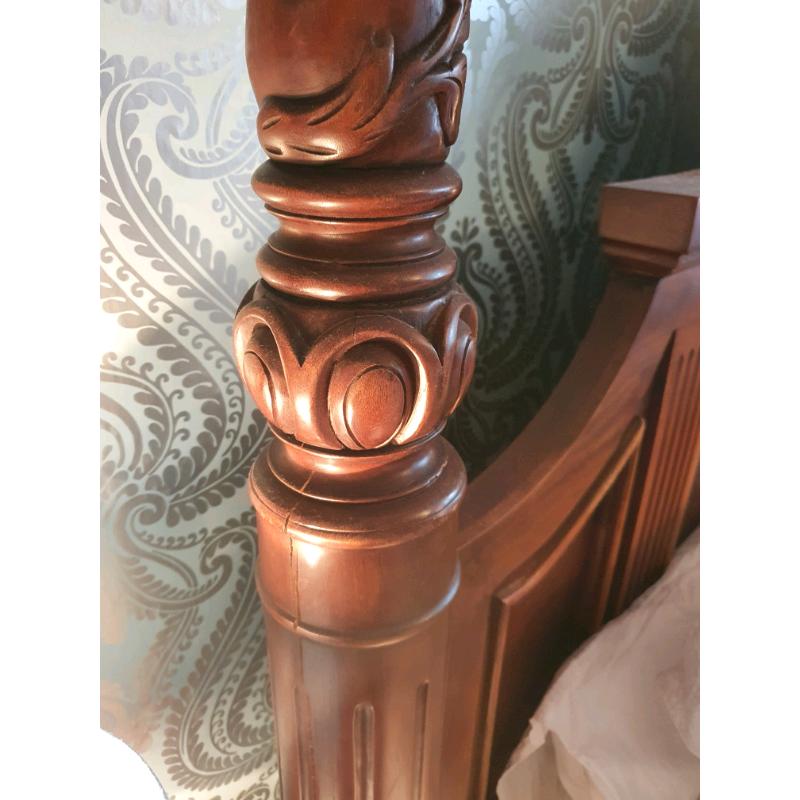 SOLD - King size 4 poster bed + 2 x bedside tables
