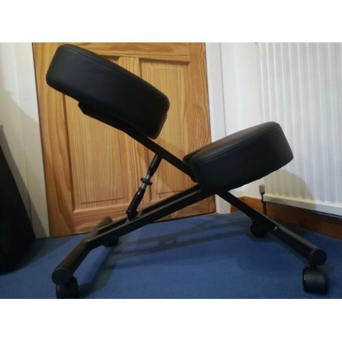 Kneeling Posture Chair