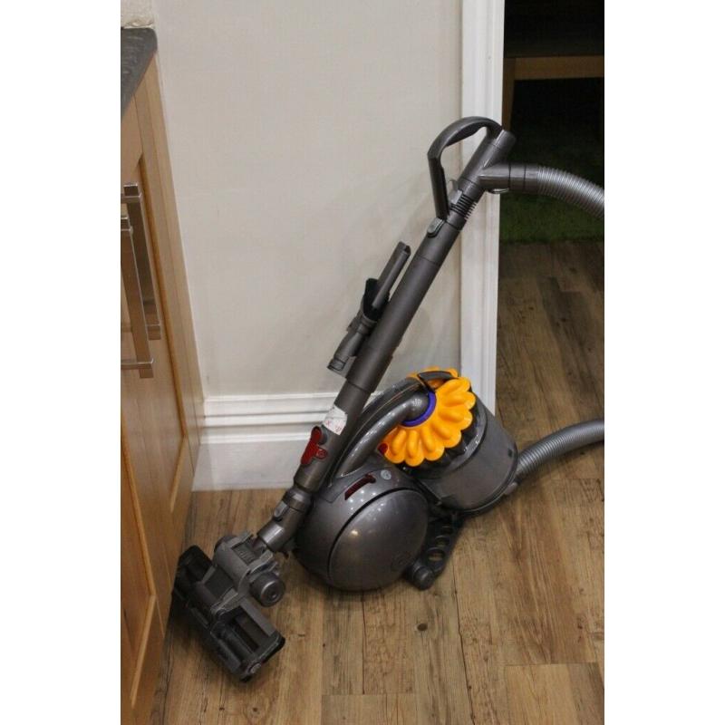 Dyson DC28c Cylinder Vacuum Cleaner In Good Clean Working Order