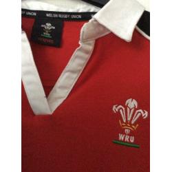 Girls official welsh rugby shirt age 11/12 BNWT