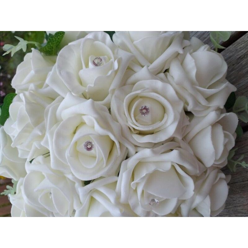 White / Cream Bridal Bouquet
