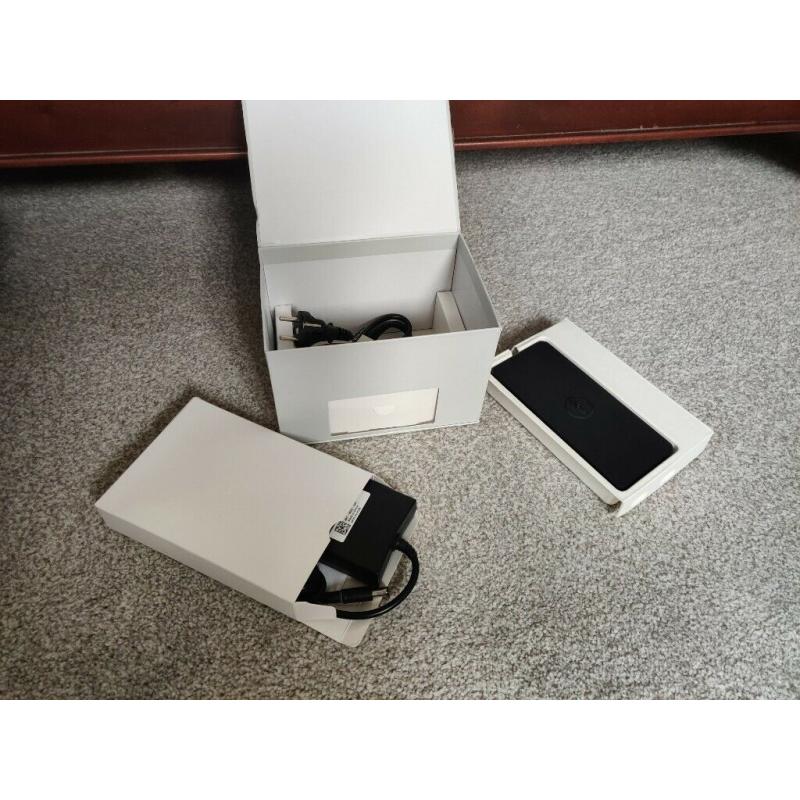 Dell D6000 Docking station