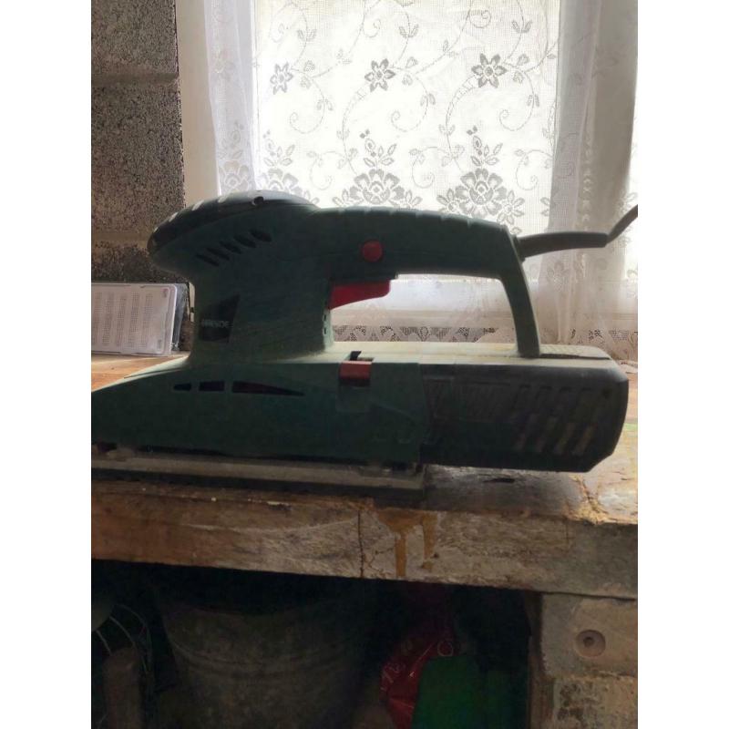 Electric sander