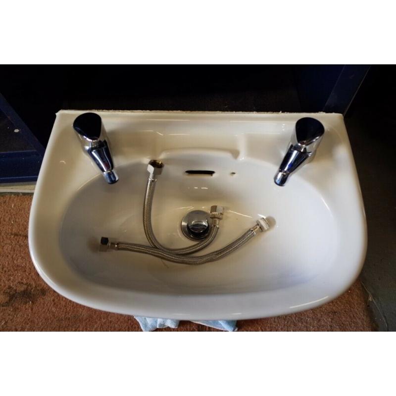 Cloakroom Basin