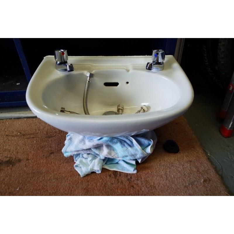 Cloakroom Basin