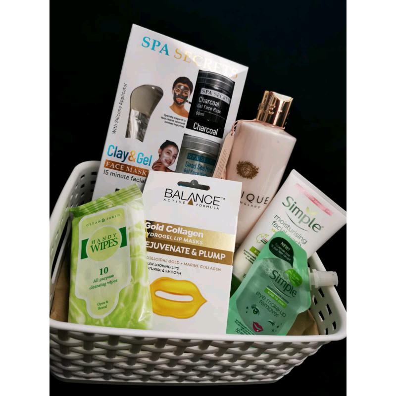 Skin Care Gift Hamper