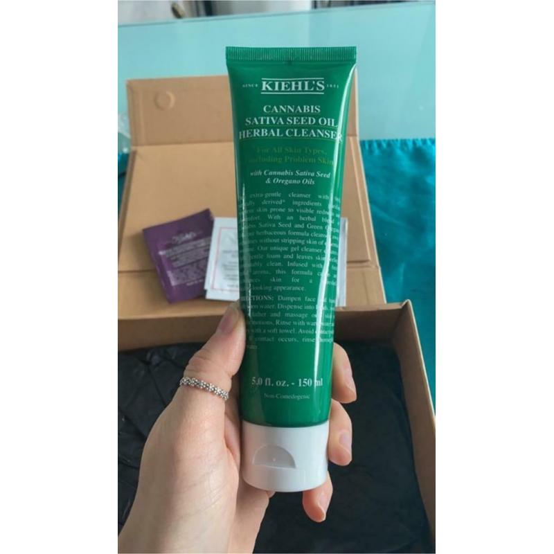 Kiehl?s face cleanser