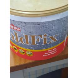 Big tub of adhesive.