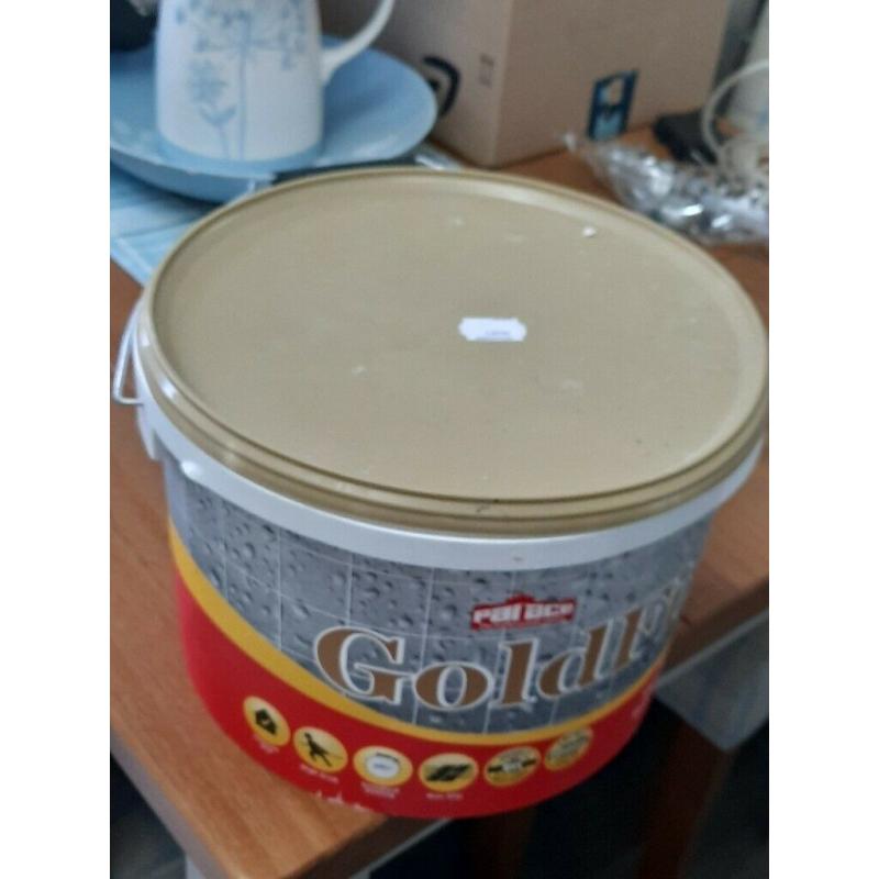 Big tub of adhesive.