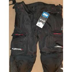 OXFORD CONTINENTAL 2.0 AND RST BLADE 2 TEXTILE BIKE TROUSERS