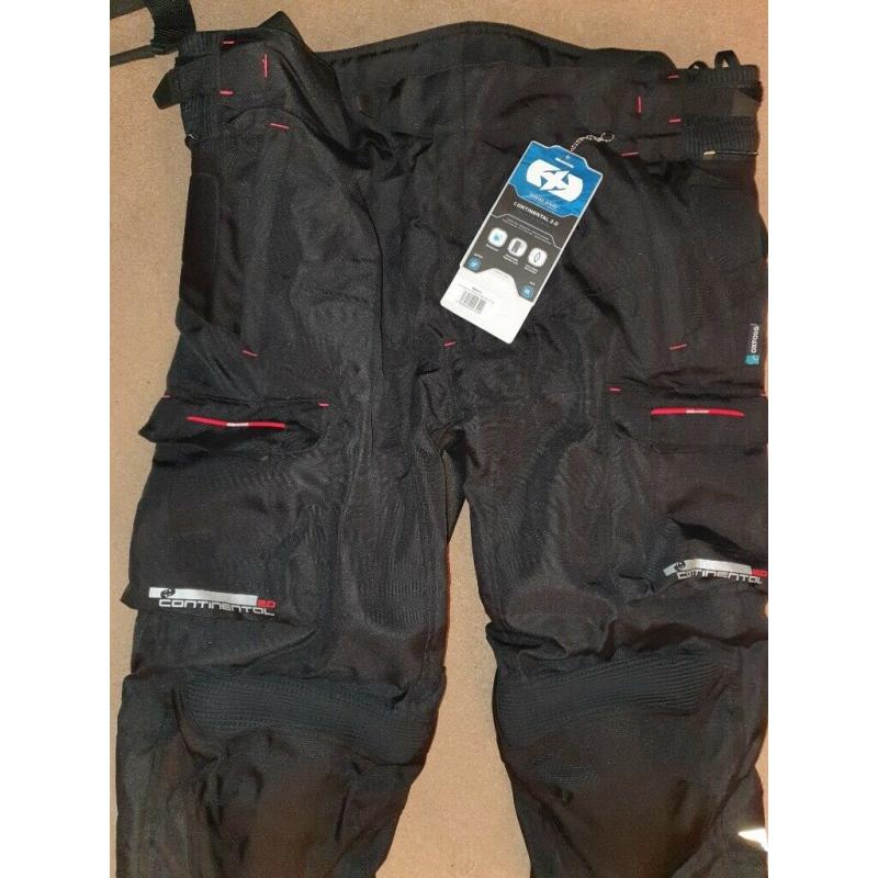 OXFORD CONTINENTAL 2.0 AND RST BLADE 2 TEXTILE BIKE TROUSERS