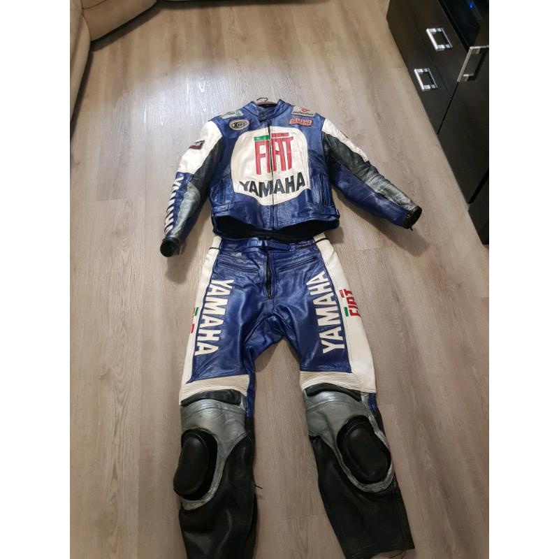 Yamaha two piece leathers
