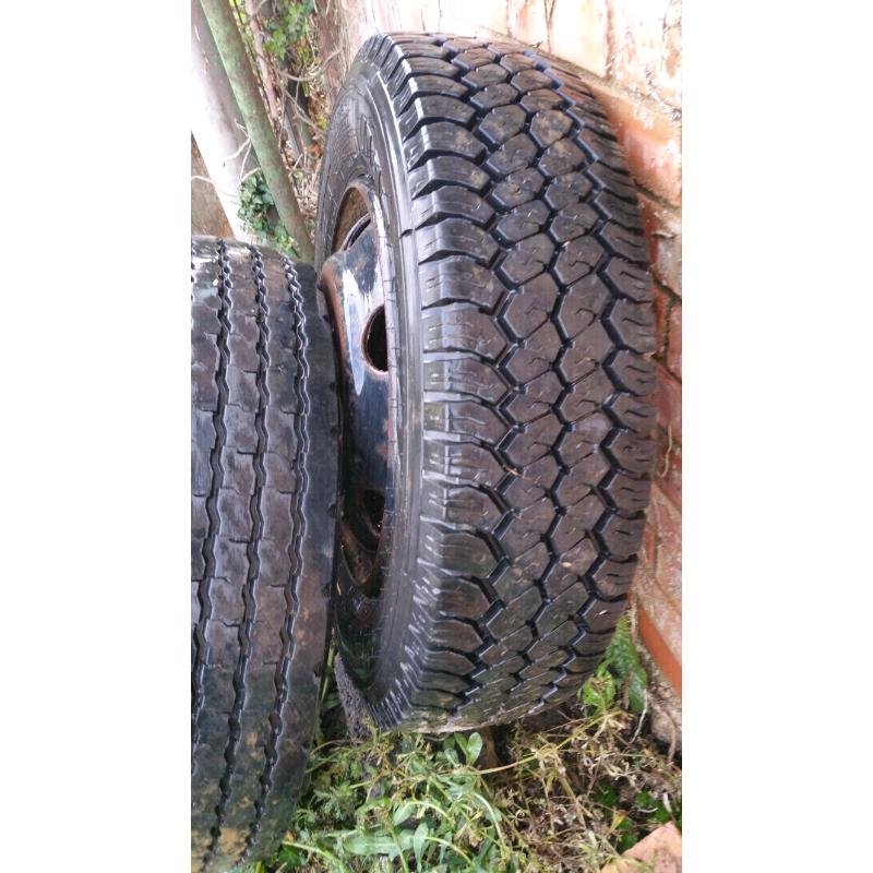 205 / 75R 17.5 Lorry tyres & wheels.