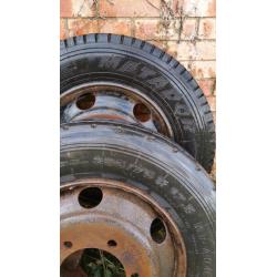 205 / 75R 17.5 Lorry tyres & wheels.