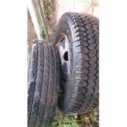 205 / 75R 17.5 Lorry tyres & wheels.