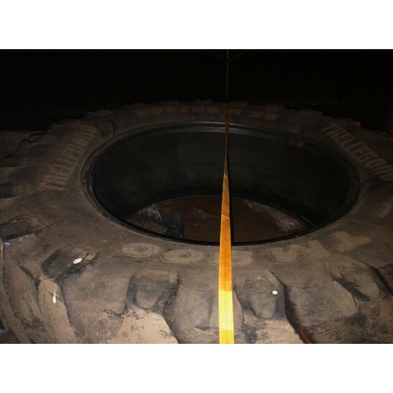 Tractor fitness tyre