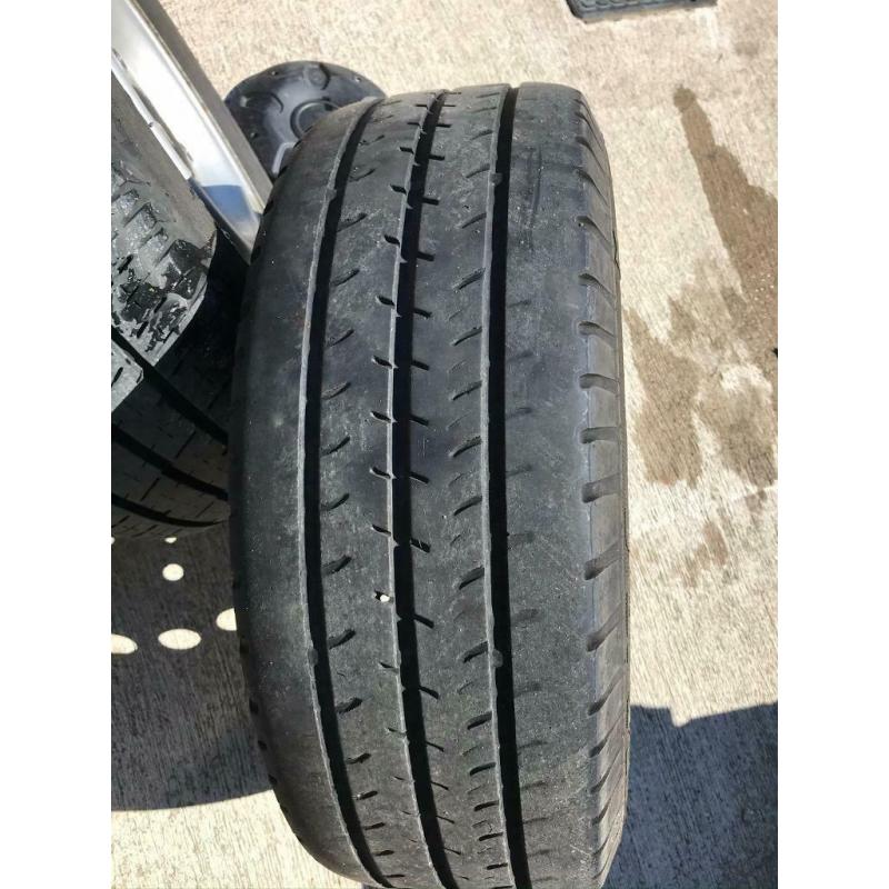 Transit custom wheels and tyres