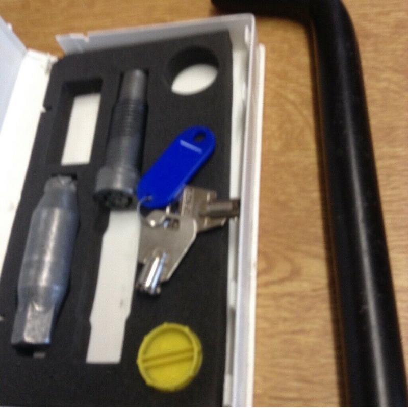 Alko wheel lock 24 complete set 2 keys