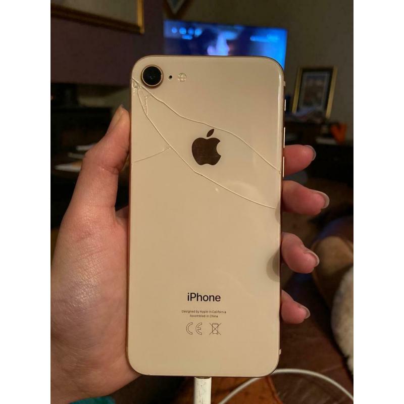 iPhone 8 64GB Crack to back screen.