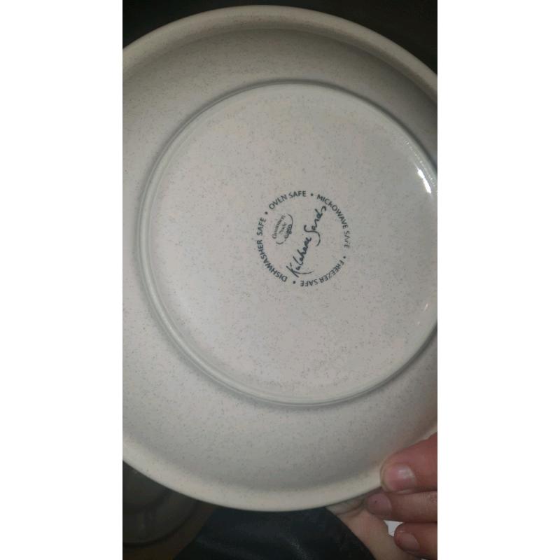 Kilahari Sand dinner service