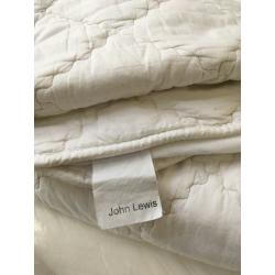 Mattress Protector Superking size (to fit mattress 6ft wide)