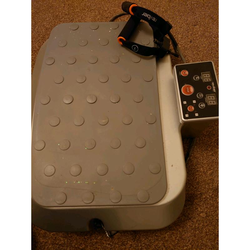 Reviber Plus Oscillating Vibration Plate Exerciser