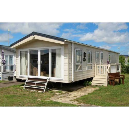 Delta Cambridge 2017 static caravan at Birchington Vale, Kent