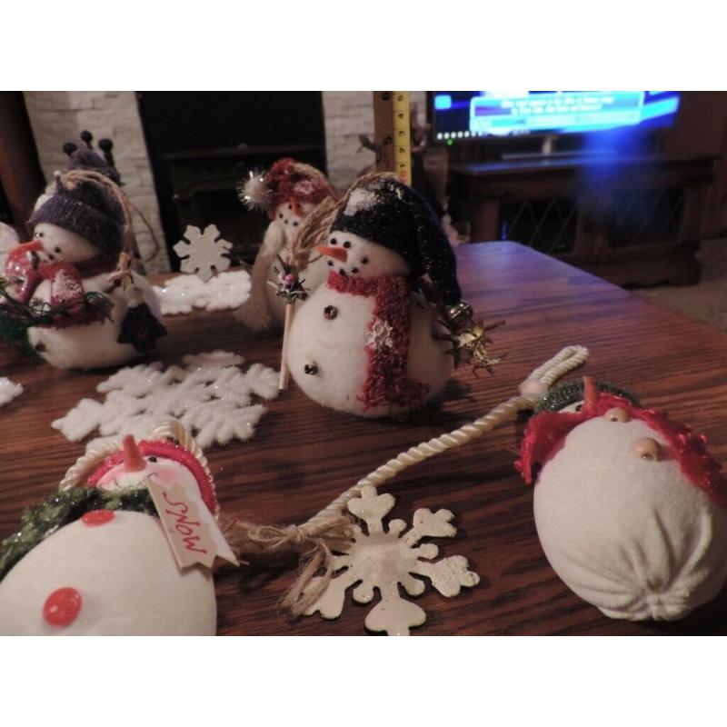 Christmas Tree Decorations Father christmasses and snowmen