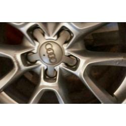 18?Audi Q5 alloy wheels and tyres