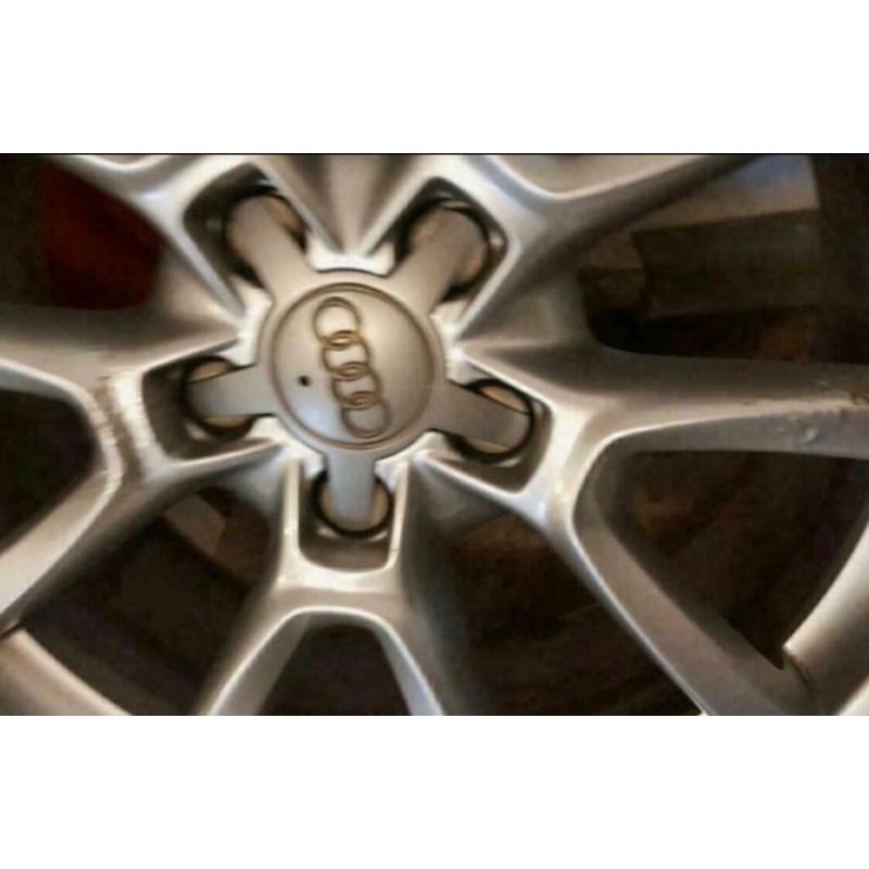 18?Audi Q5 alloy wheels and tyres