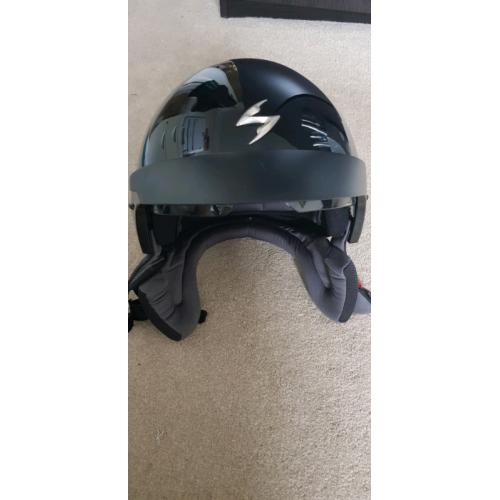 Motorcycle helmet