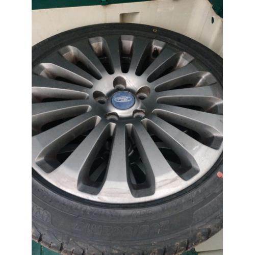 Ford Multi spoke alloys 17" 5 stud
