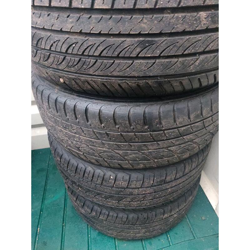 Ford Multi spoke alloys 17" 5 stud