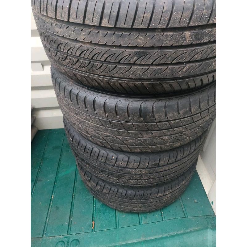 Ford Multi spoke alloys 17" 5 stud