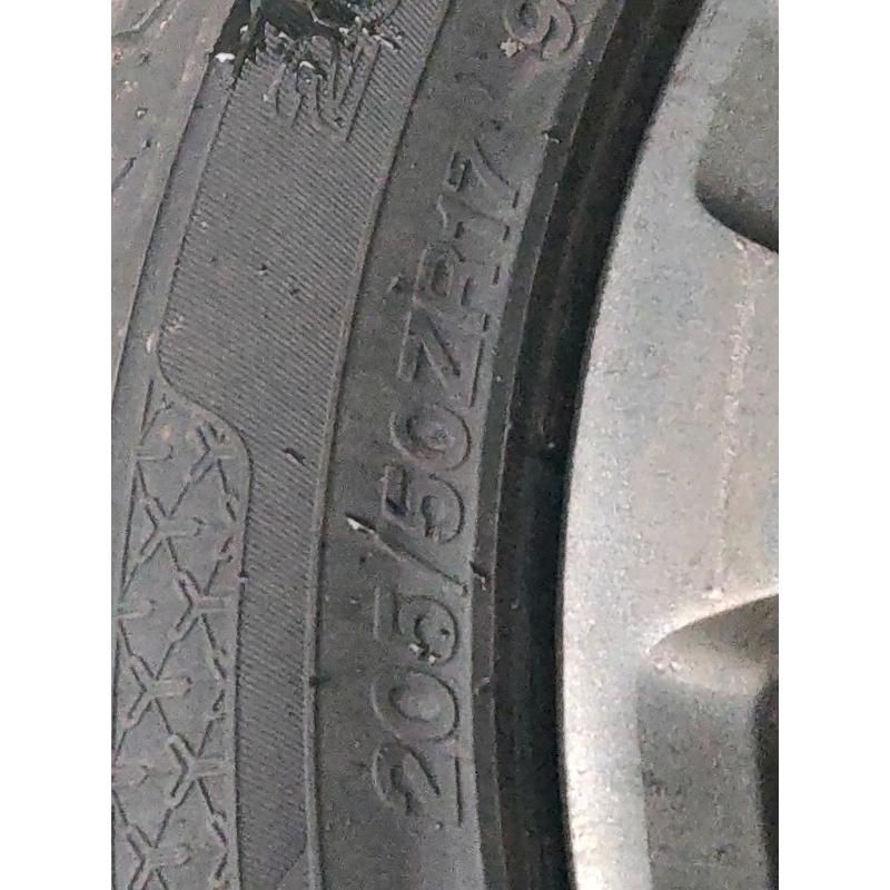 Ford Multi spoke alloys 17" 5 stud