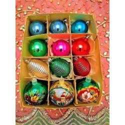 VINTAGE CHRISTMAS DECORATIONS BAUBLES Mixed 3 Hand Painted in Mint Condition 3 Sculptured 6 Plain