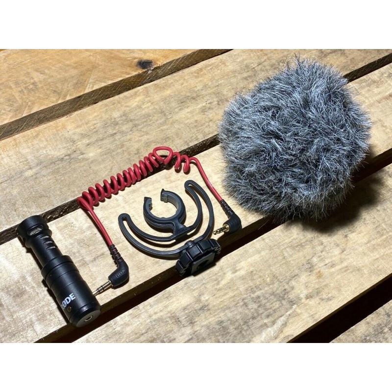 RODE Video Micro Compact On-Camera Microphone Mic with adapter
