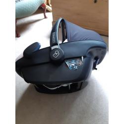 Maxi Cosi Pebble isofix car seat Pink
