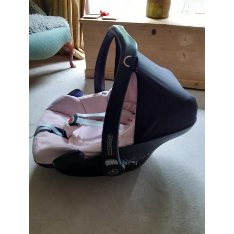 Maxi Cosi Pebble isofix car seat Pink