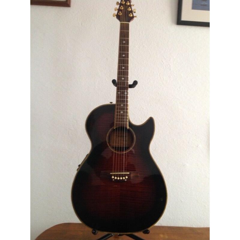 Tanglewood Electric / Accoustic Guitar
