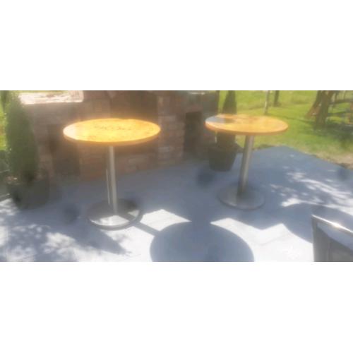 Bar/cafe tables